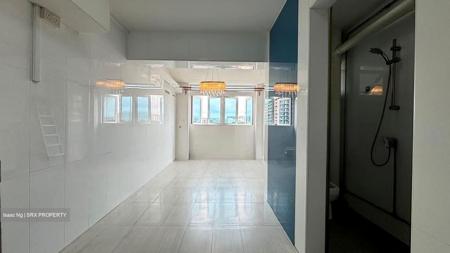 Blk 834 Hougang Central (Hougang), HDB Executive #632914721